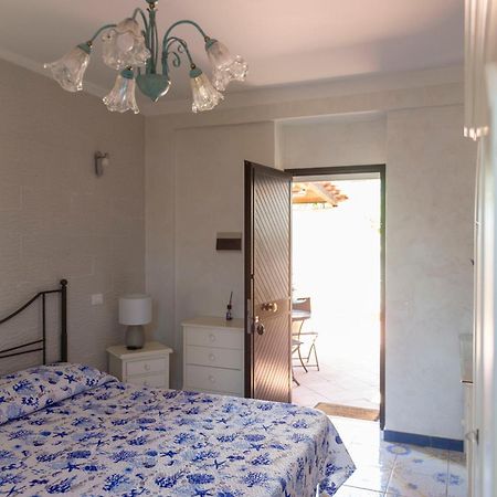 B&B Appartamenti L'Anfora Sperlonga Luaran gambar