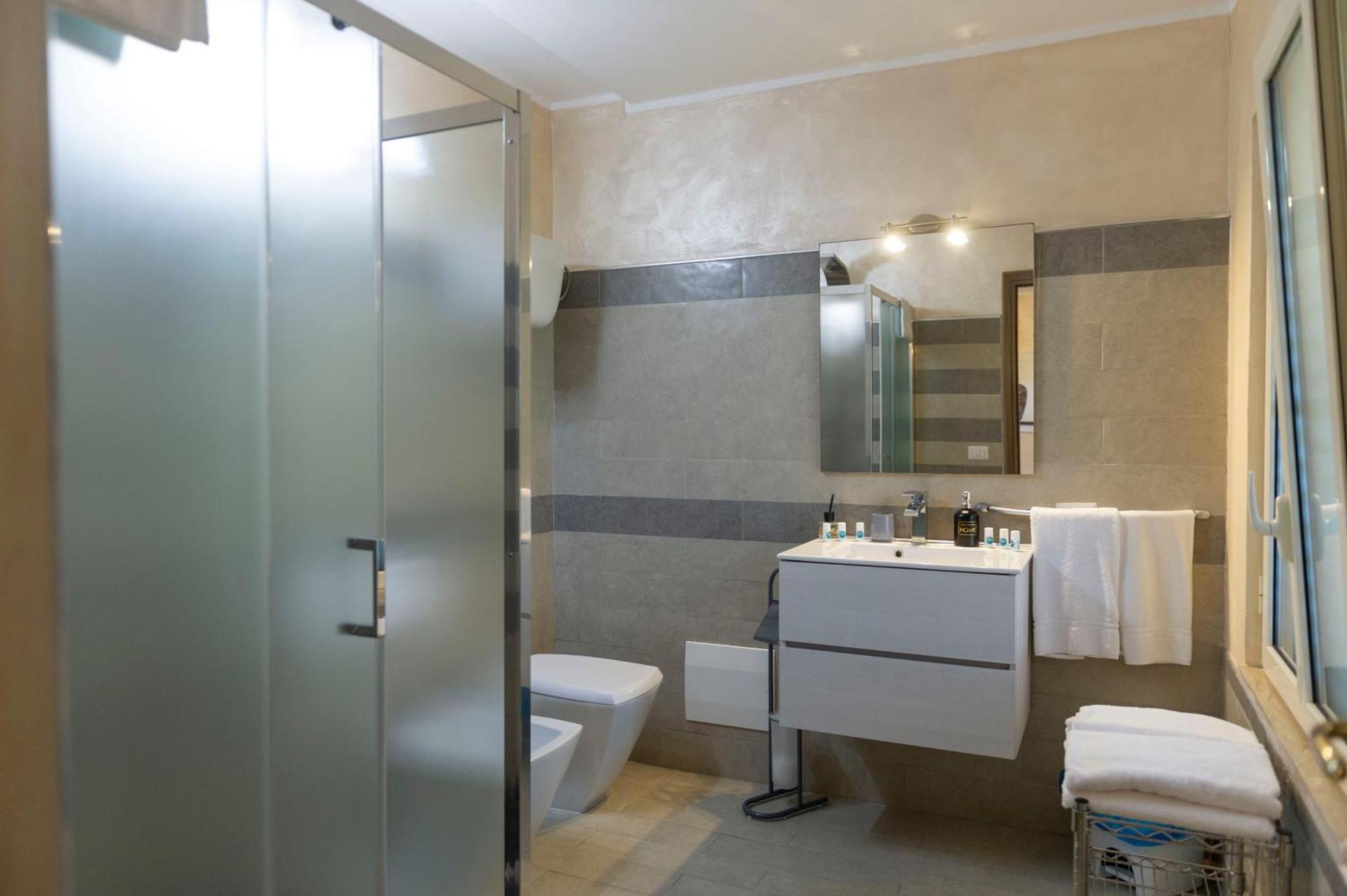B&B Appartamenti L'Anfora Sperlonga Luaran gambar