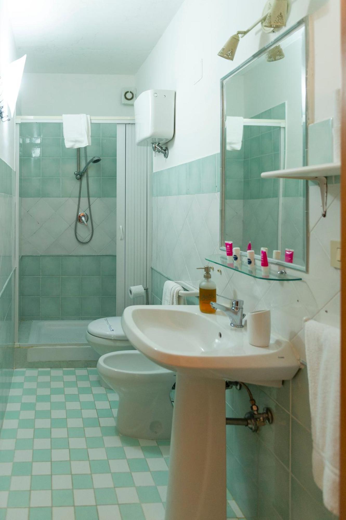B&B Appartamenti L'Anfora Sperlonga Luaran gambar