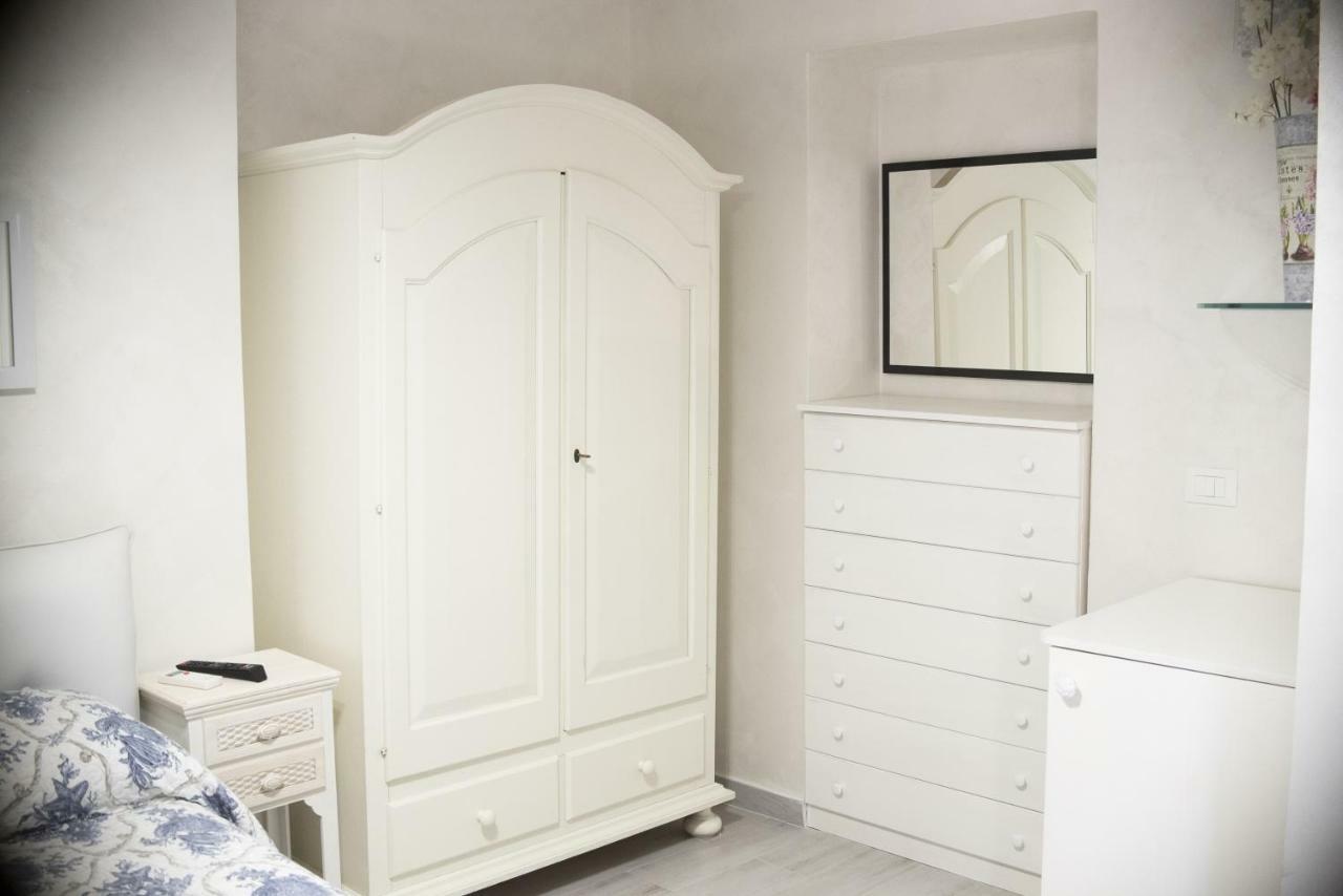 B&B Appartamenti L'Anfora Sperlonga Luaran gambar